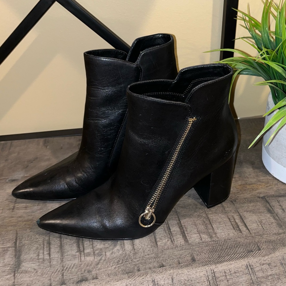 Nine West Russity Black Leather Booties Pointed-toe Block Heel